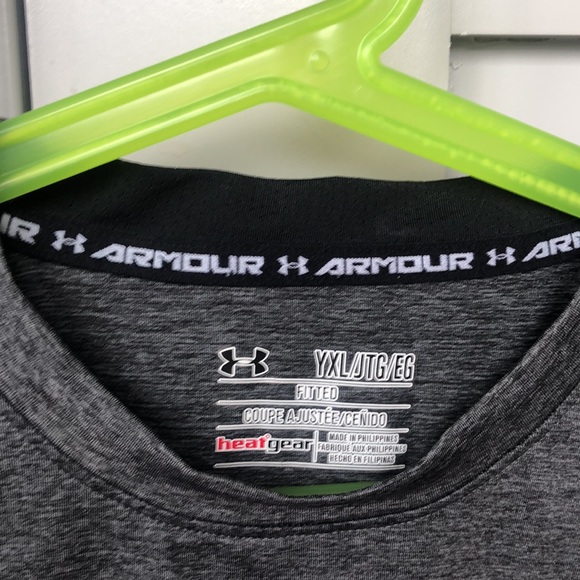 Under Armour Boys Fitted LongSleeve Tee - YXL - Picture 3 of 4